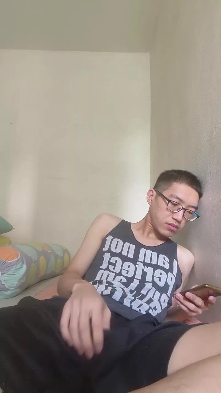 FunwmboG on Cam4 