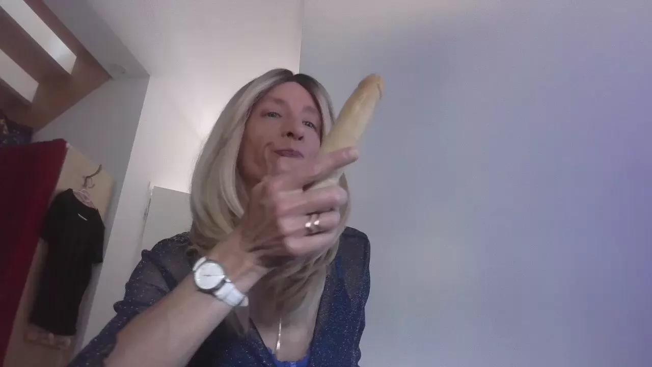 Gabrielle2569 on Cam4 