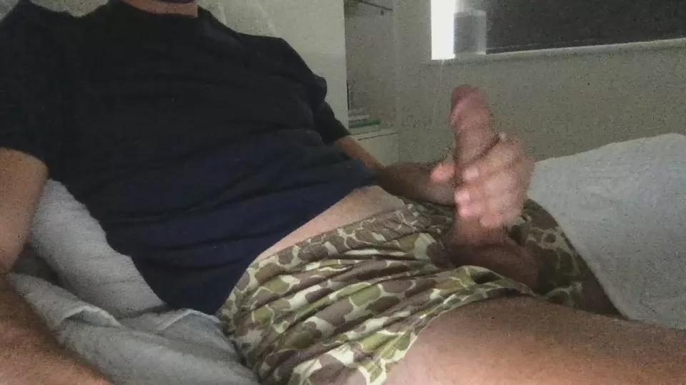 GCreturns on Cam4 