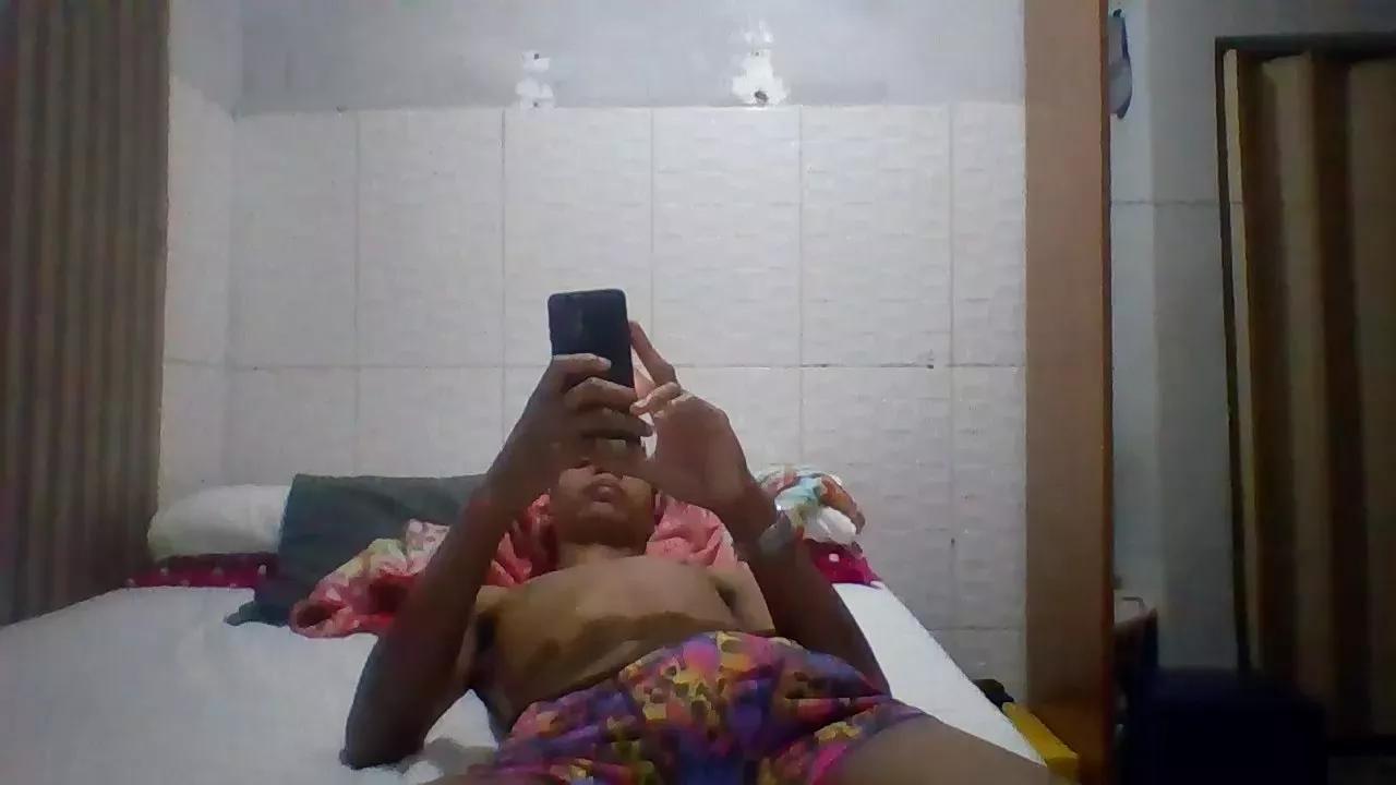 grossodoti24cm on Cam4 