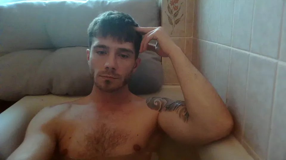 Offline GuyFromNextDoor on Cam4