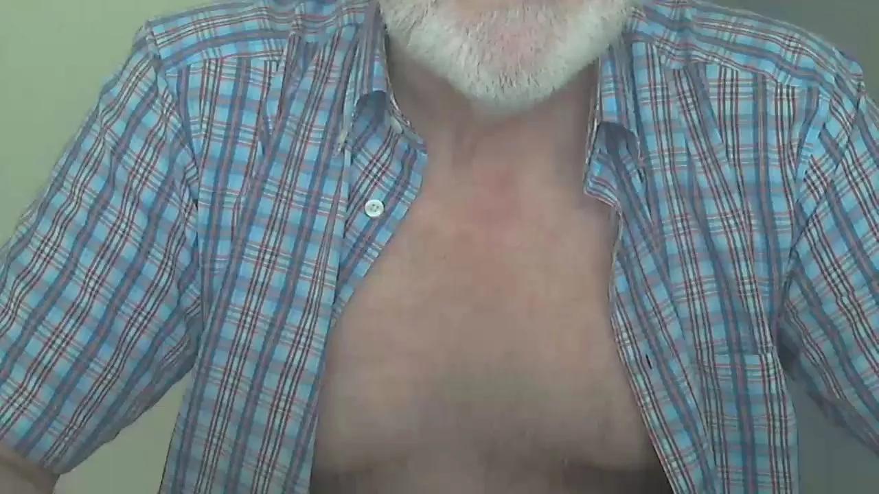 hairybull on Cam4 