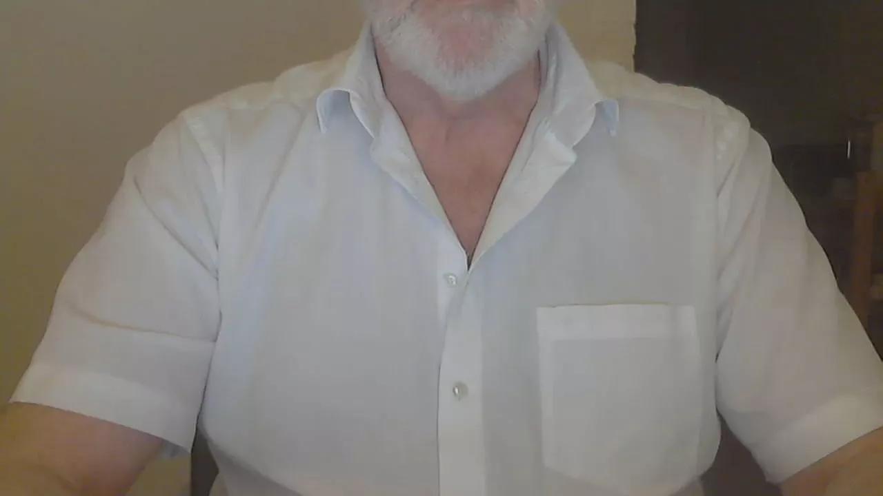 hairybull on Cam4 
