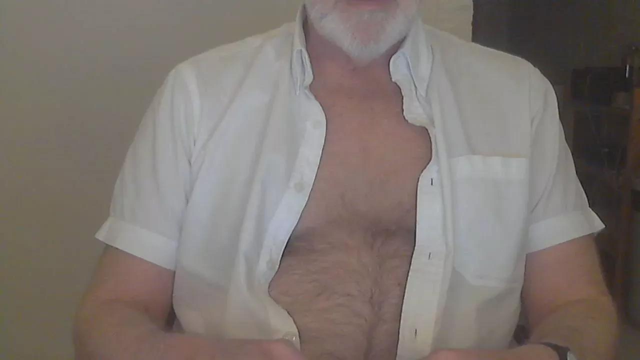 hairybull on Cam4 