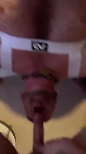 HairyGuy06 on Cam4 