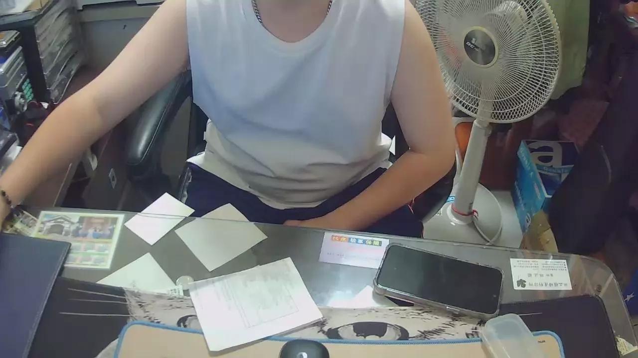 Happyboy708 on Cam4 