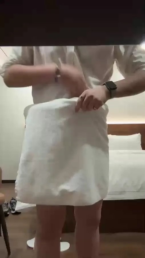 Offline Happyboy708 on Cam4