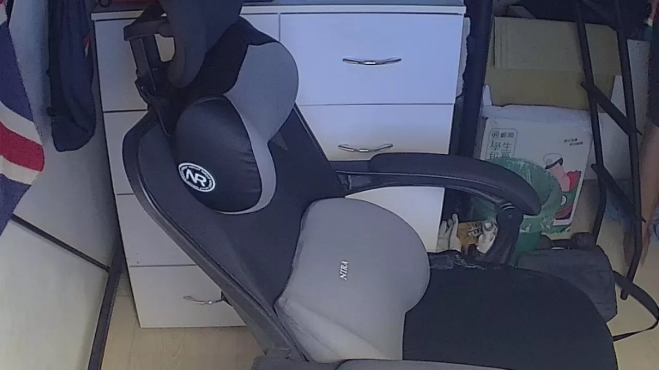 Offline hawky404 on Cam4