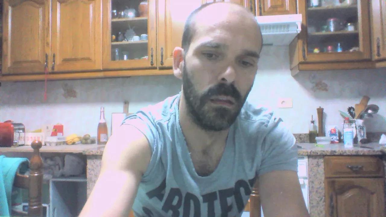 Hierrocrudo on Cam4 