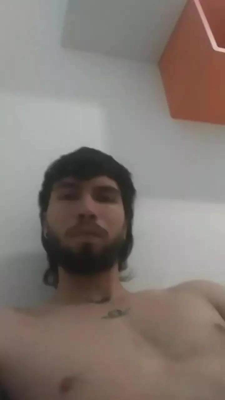 Huntermoor on Cam4 