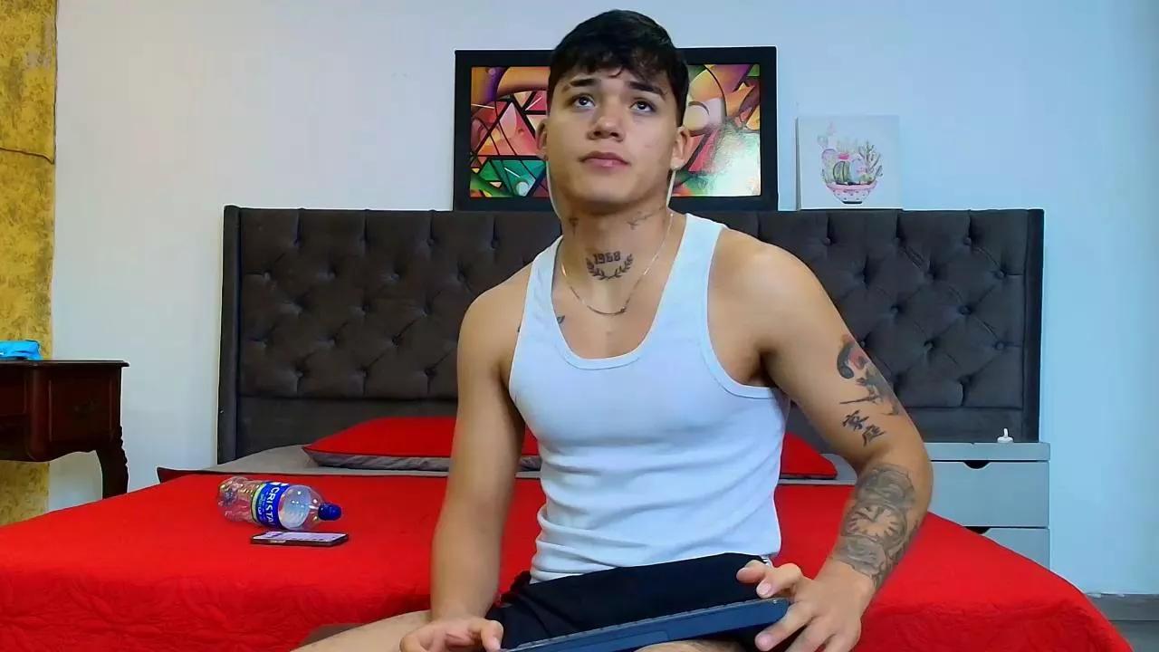 IronTouchh on Cam4 