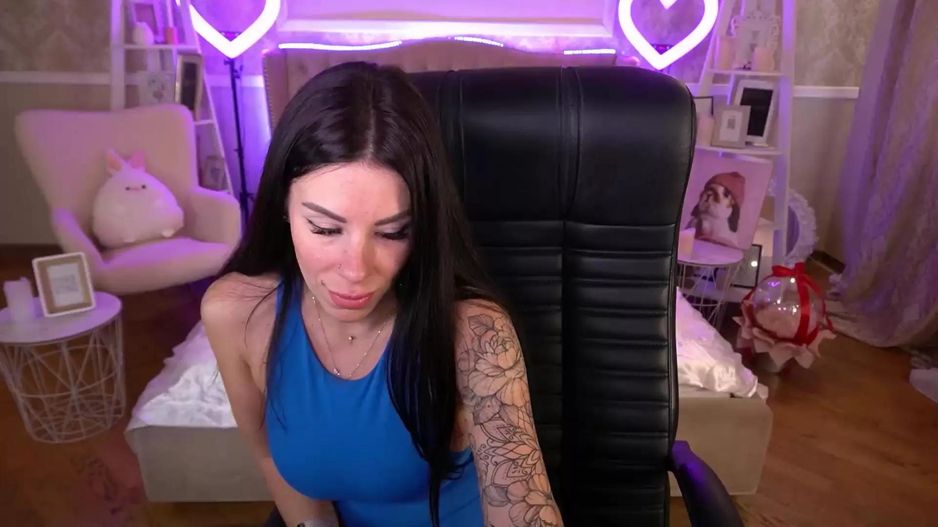 IsabellaFoxyy on Cam4 