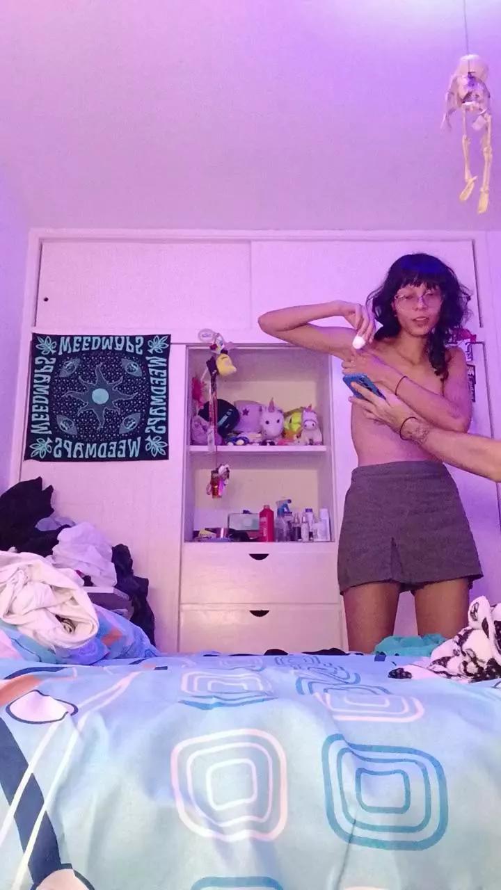 Ivy0420 on Cam4 