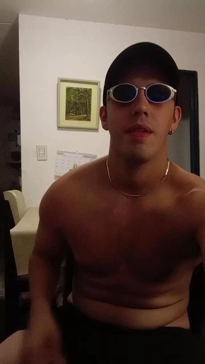 Jacobo5602 on Cam4 