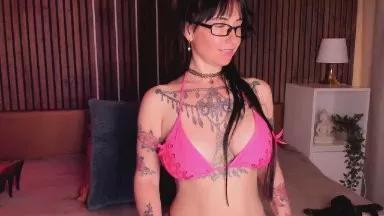 JadaHeaven on Cam4 