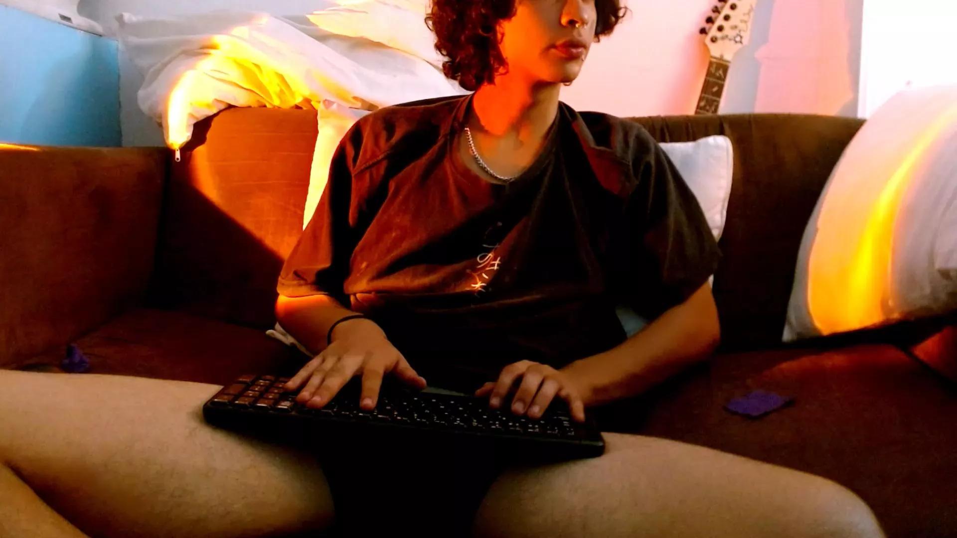 Jeremie_Twink on Cam4 