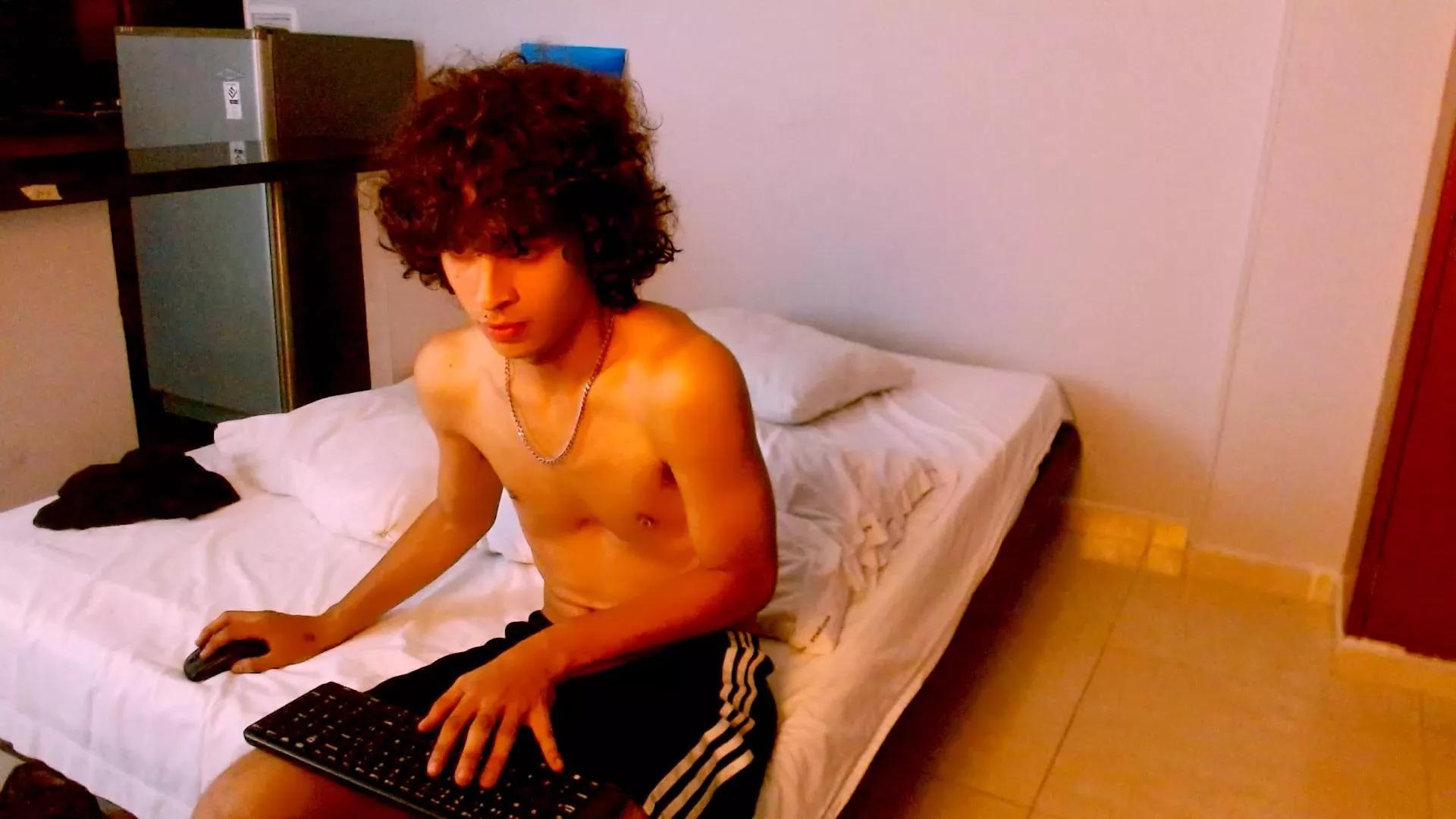 Jeremie_Twink on Cam4 