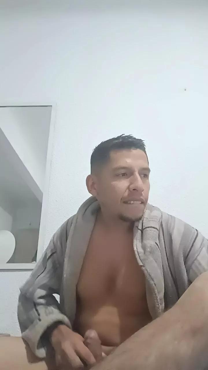 jhonve_hot on Cam4 