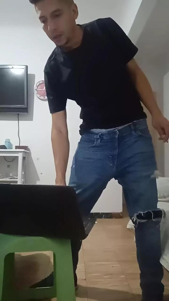 jhonve_hot on Cam4 