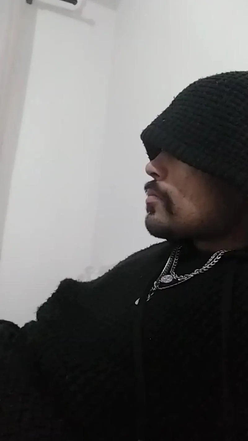 Offline Jovemcwbjlle on Cam4