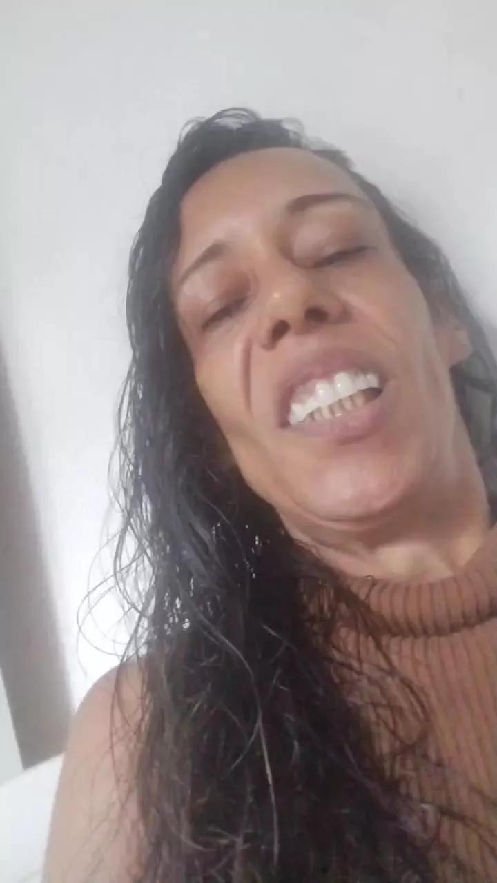 Katymarry84 on Cam4 
