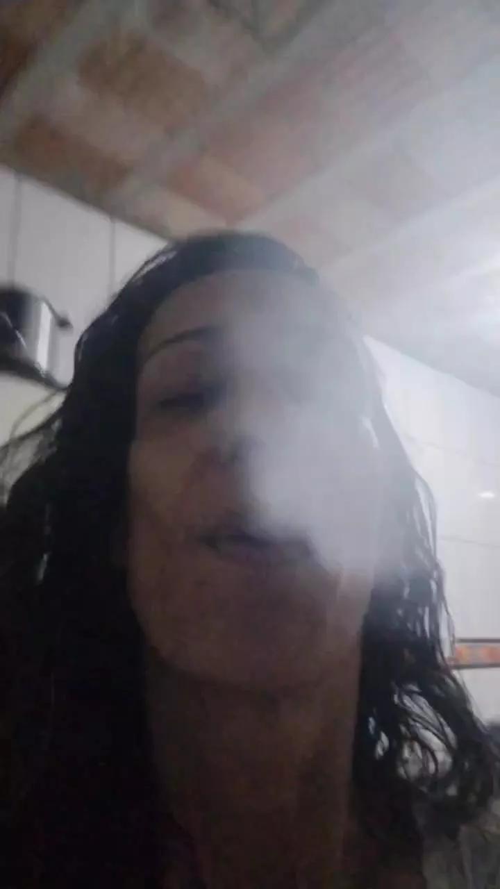 Katymarry84 on Cam4 