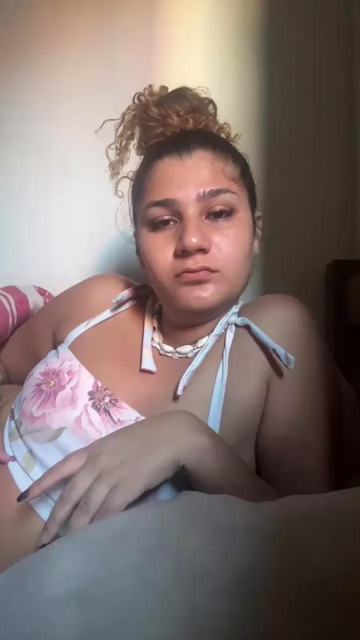 KauAyra on Cam4 