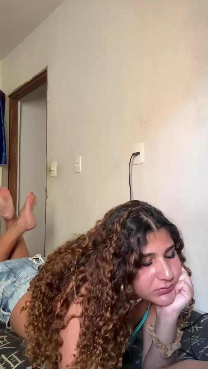 KauAyra on Cam4 