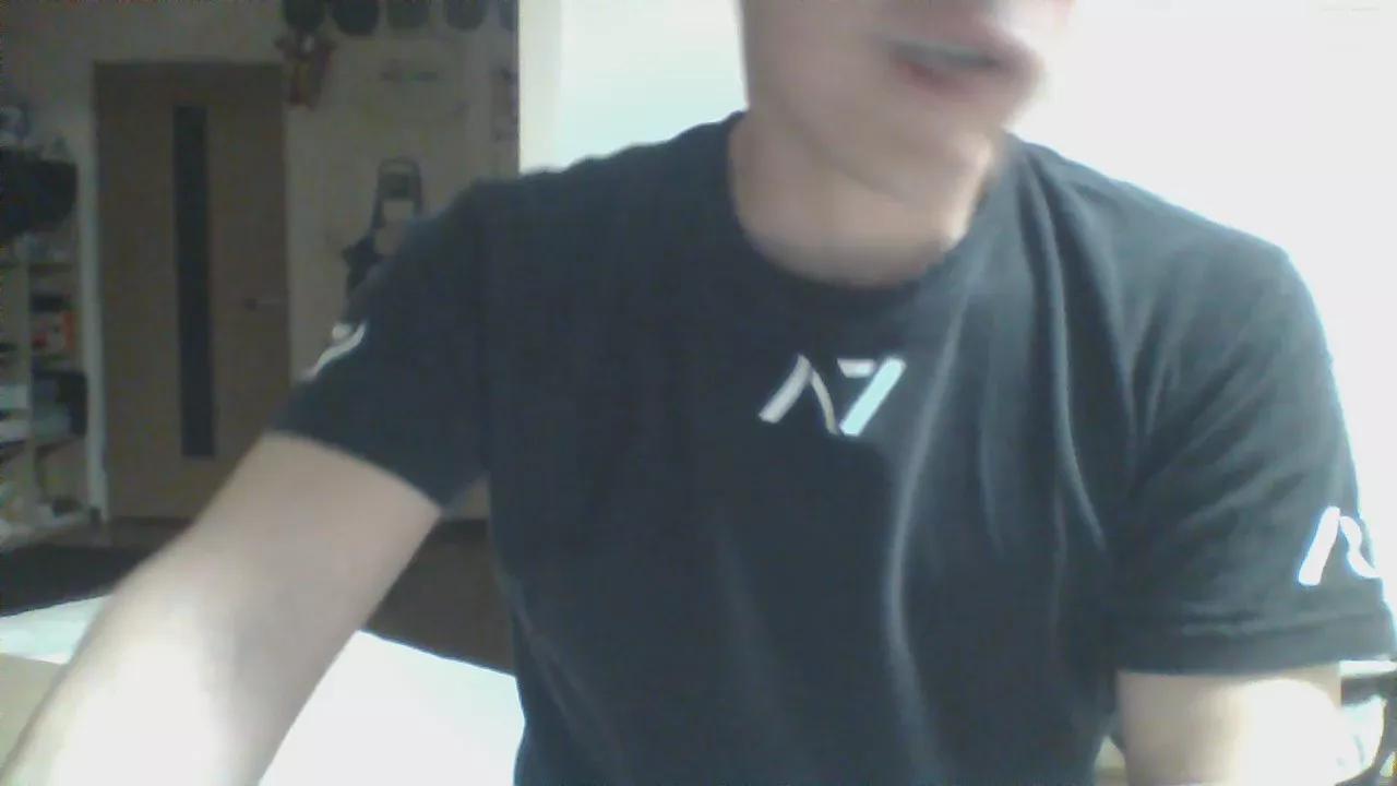 kazu_eternal39y on Cam4 