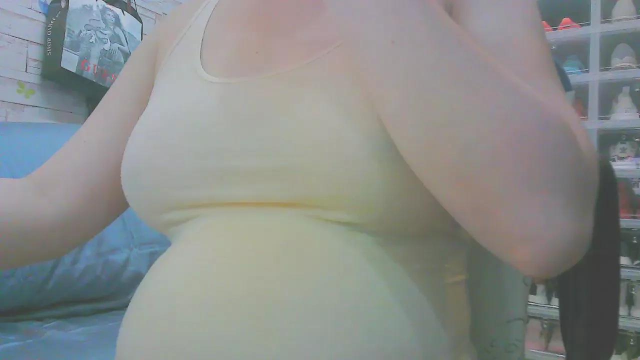 Keepmepreggo on Cam4 