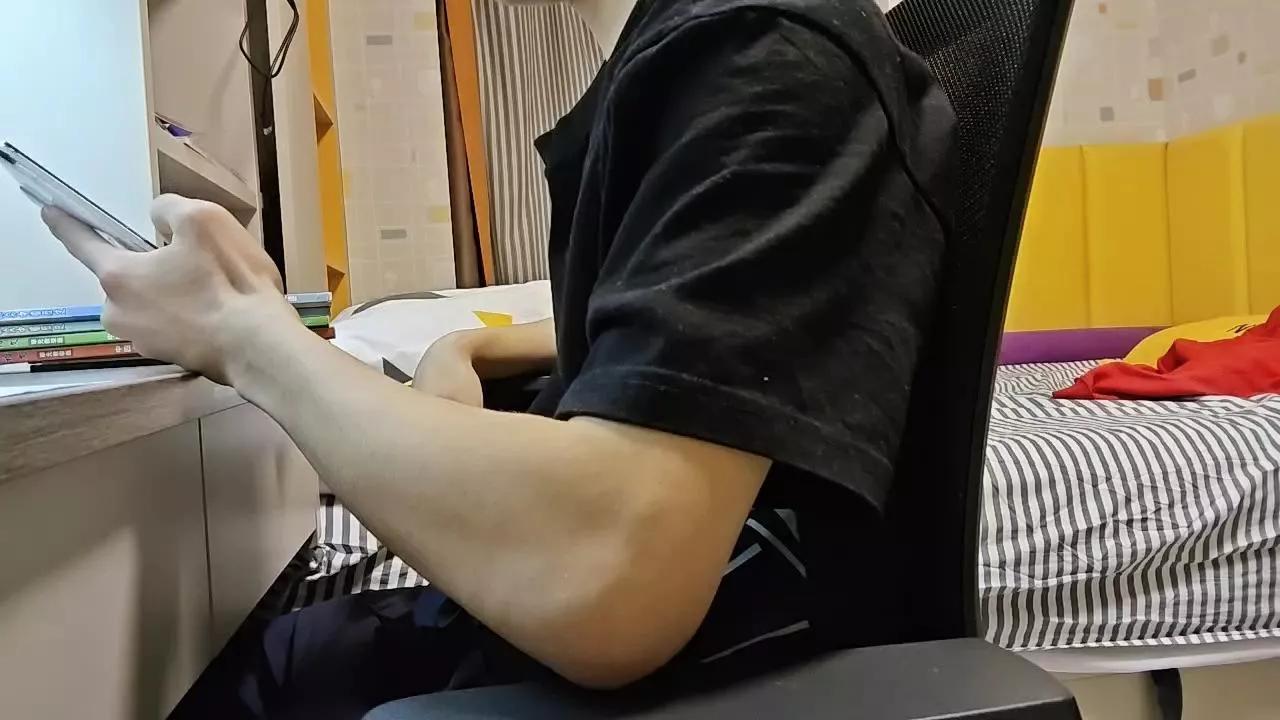 KenCHANCHI on Cam4 