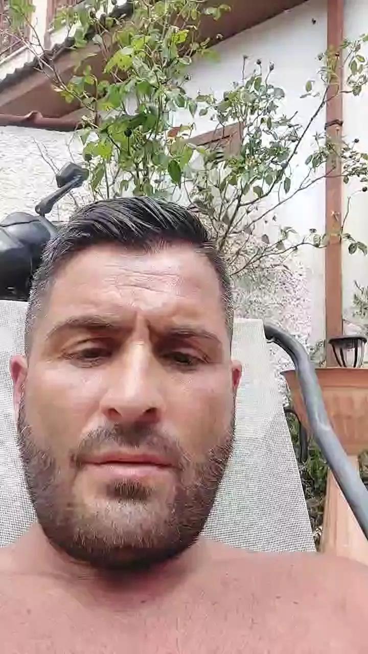 Kingbull1900 on Cam4 