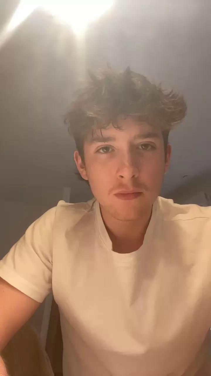 KinkyTeensSex on Cam4 
