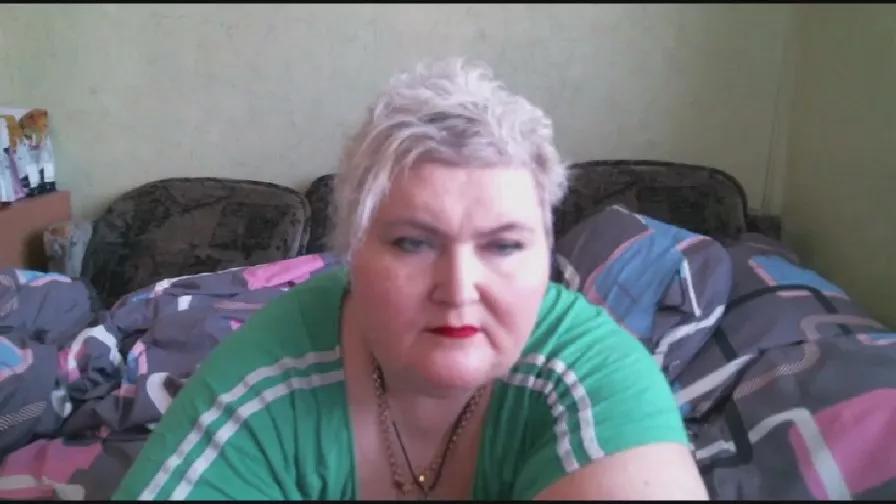 LanaCat555 on Cam4 