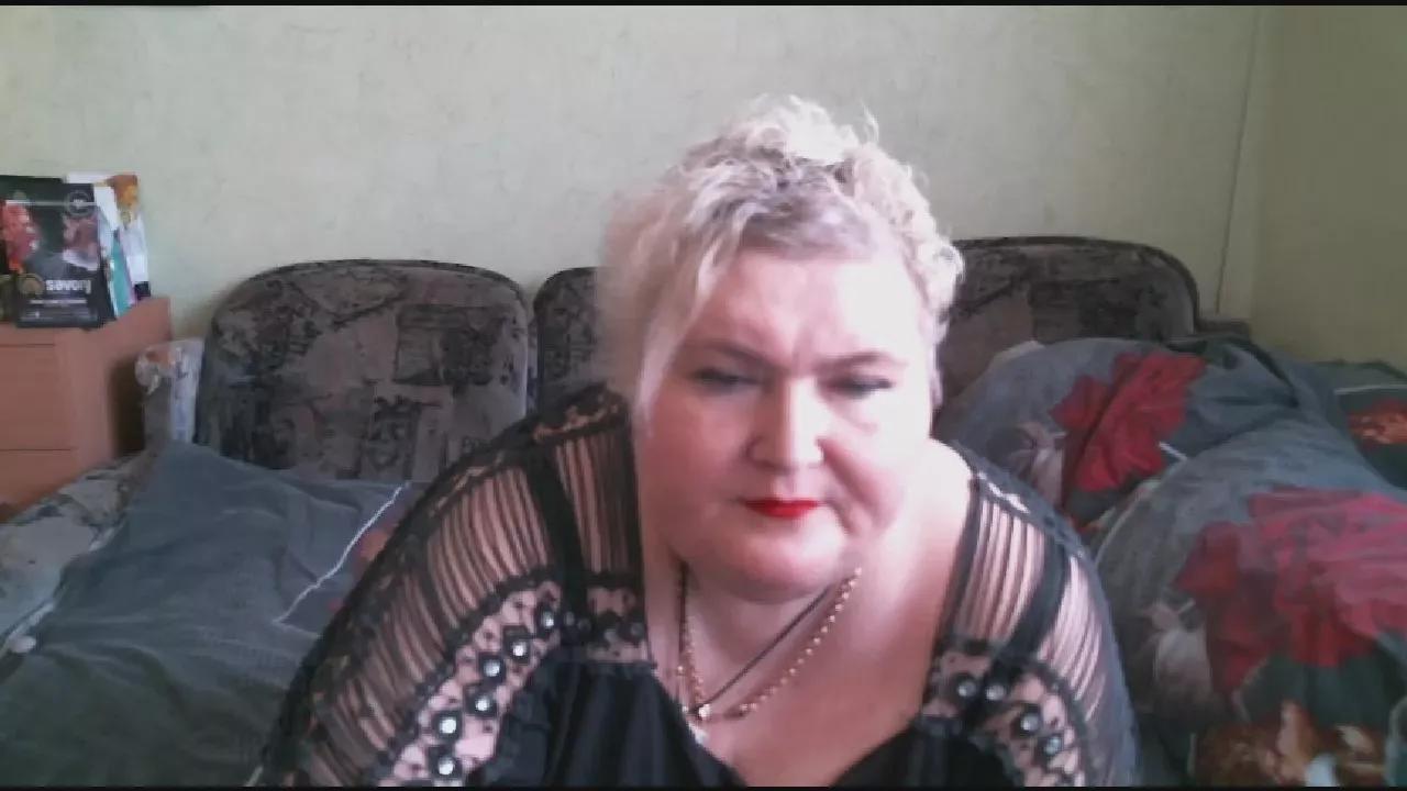 LanaCat555 on Cam4 
