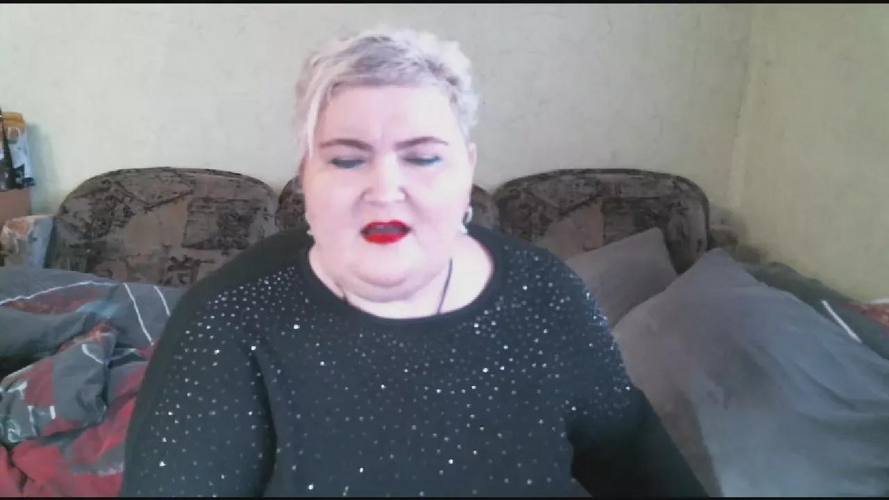 LanaCat555 on Cam4 