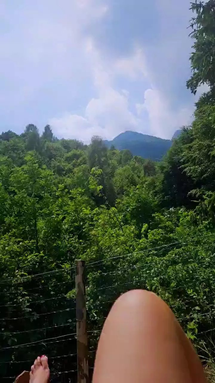 Offline LaReginaNera on Cam4