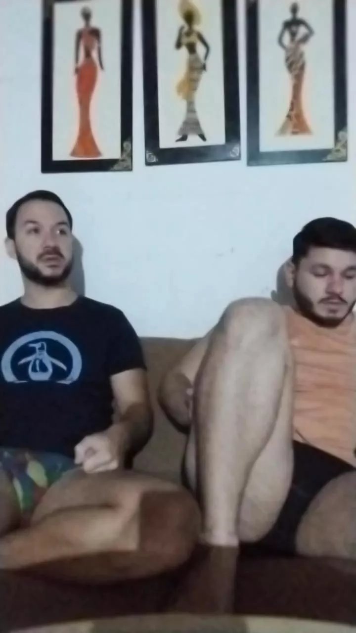 Offline leoestebanhot on Cam4