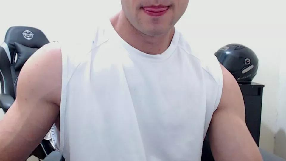 Lorenzoprive on Cam4 