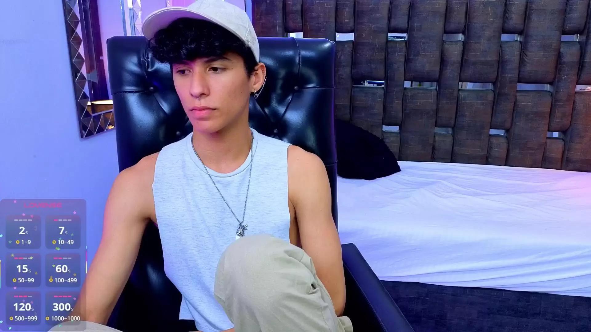 LouiRouse on Cam4 