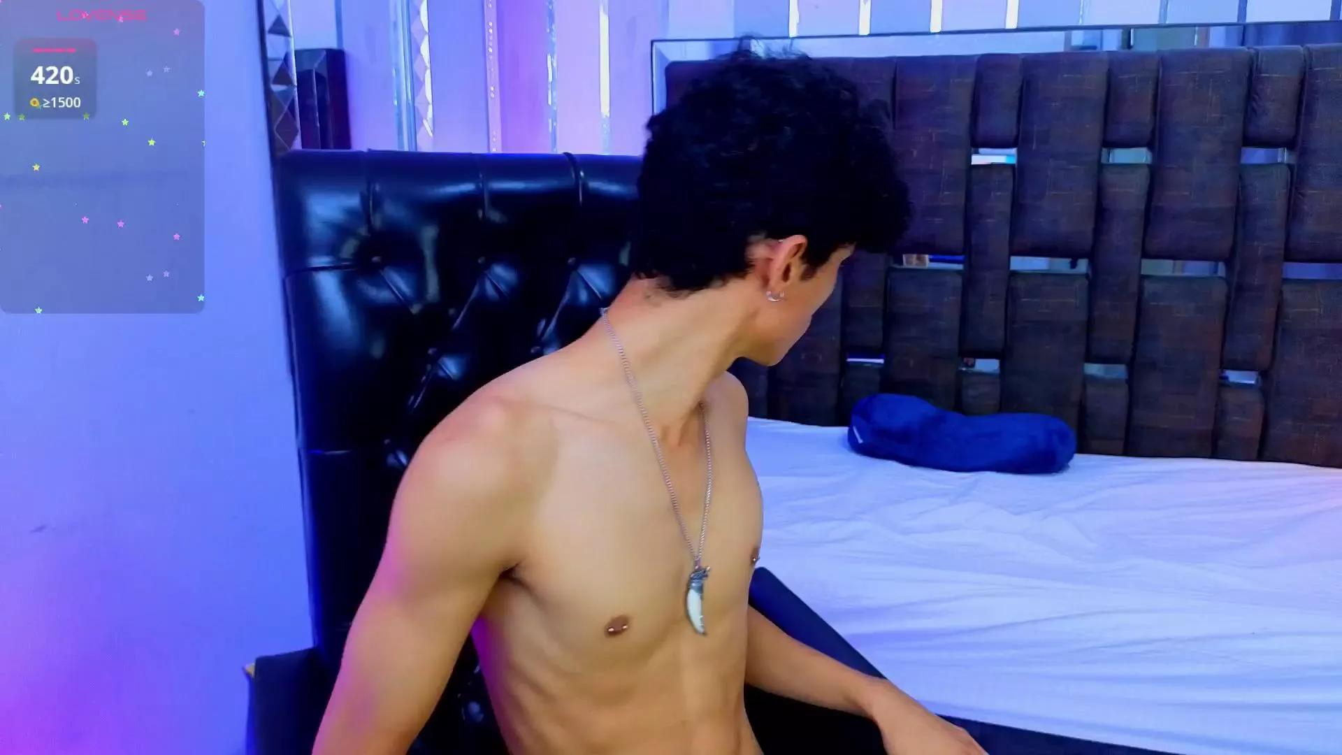 LouiRouse on Cam4 