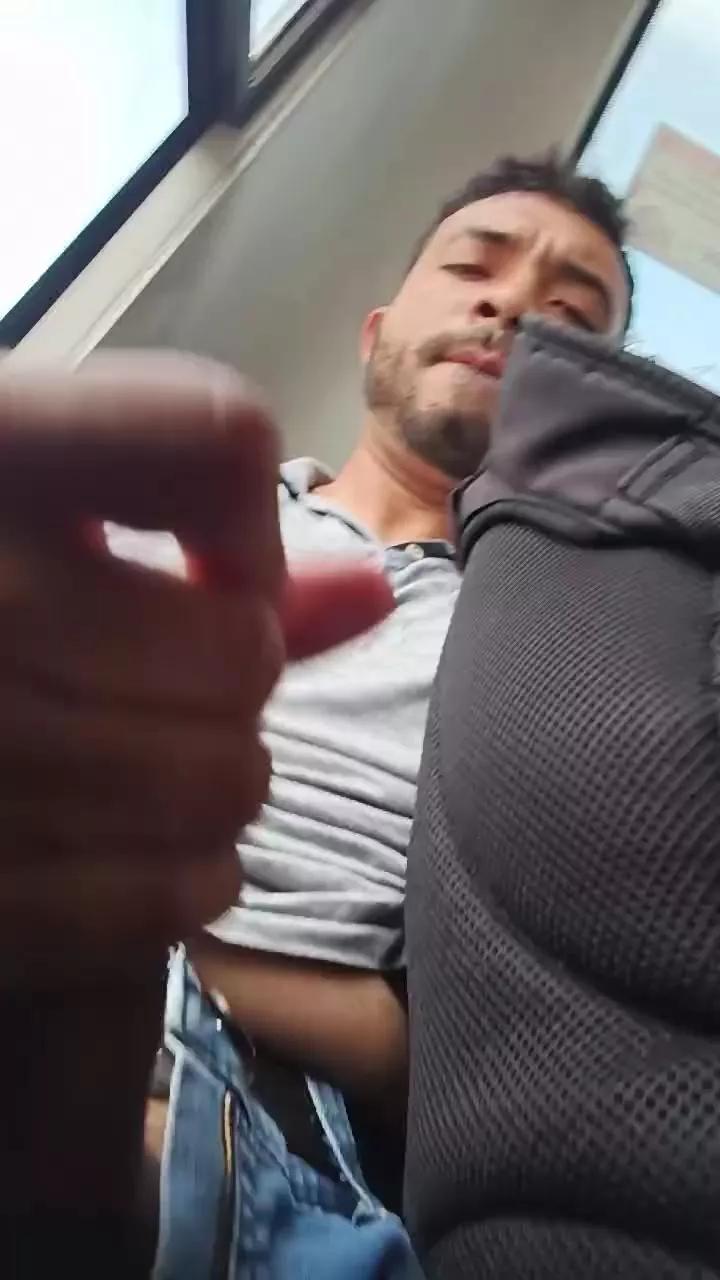 Luisfer98 on Cam4 