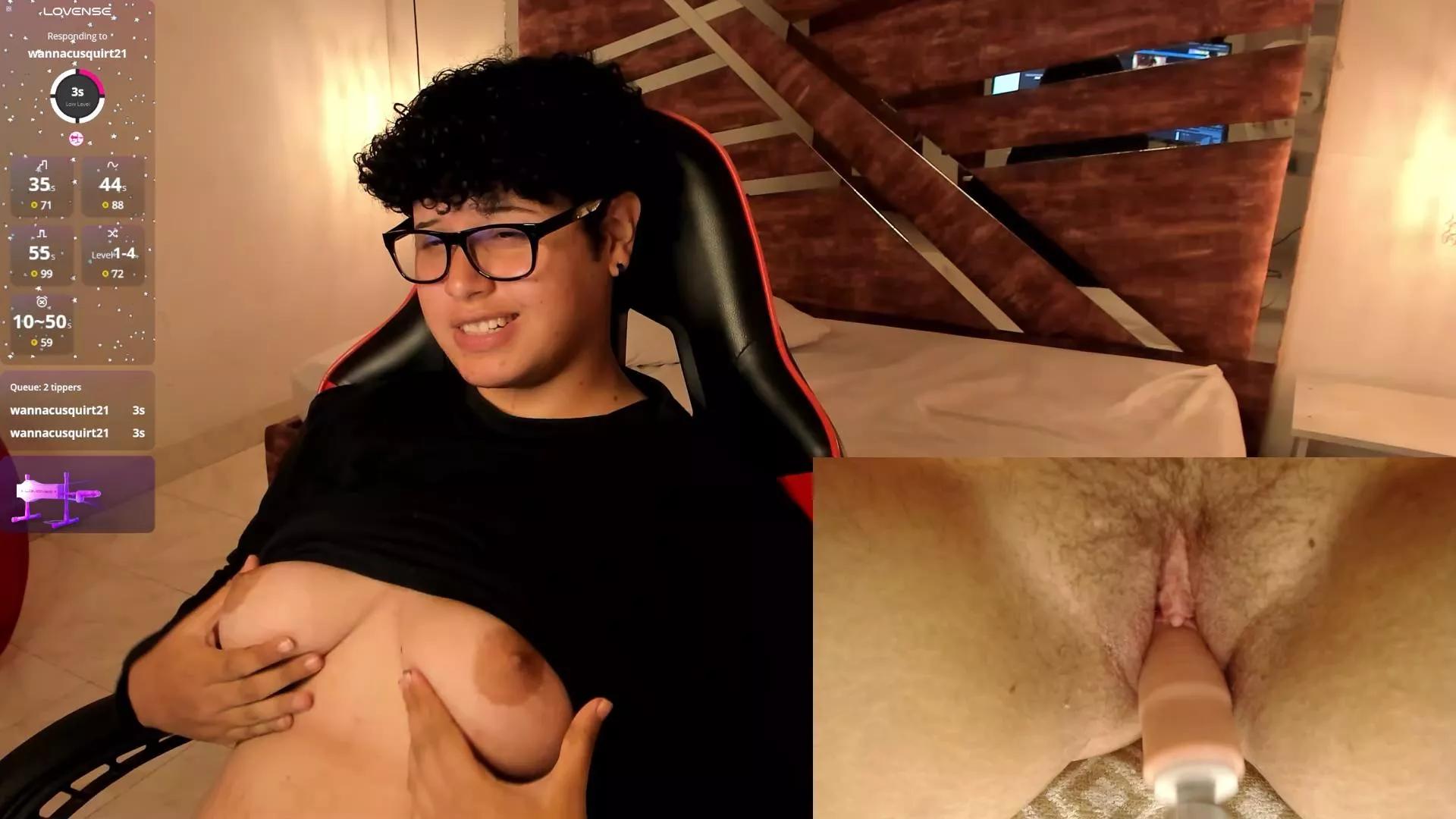 Luke_bear on Cam4 