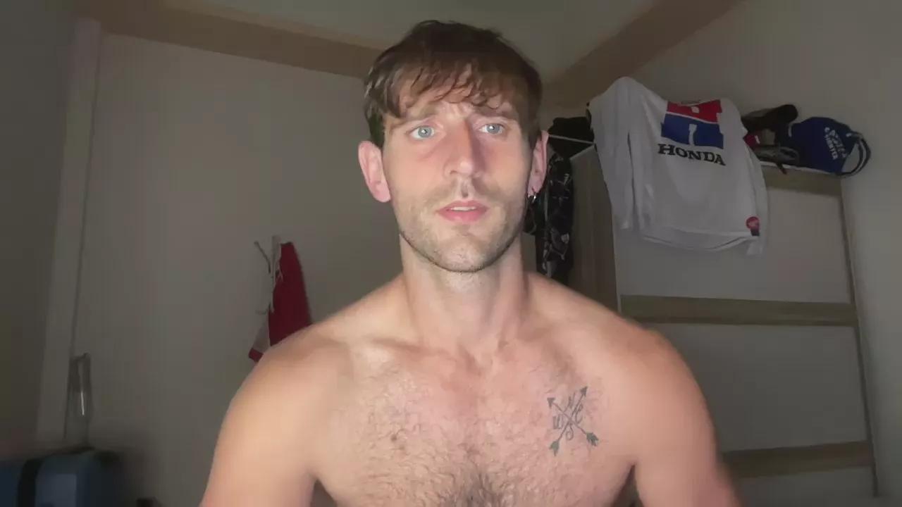 LukeGunn on Cam4 