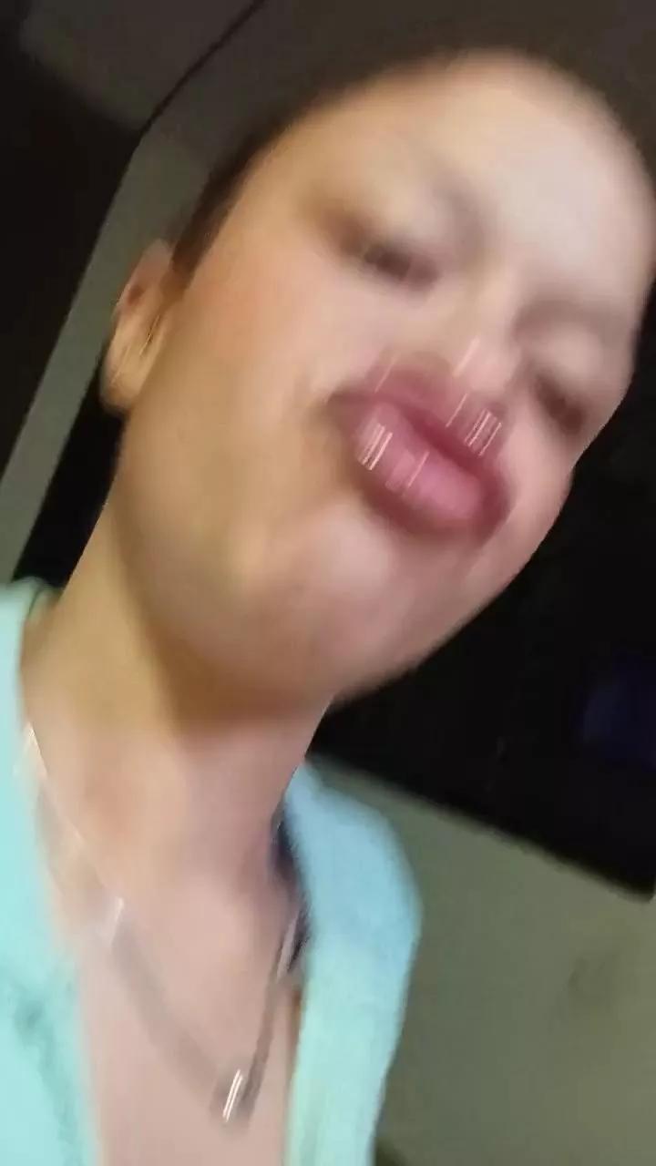 luna_rusell74 on Cam4 