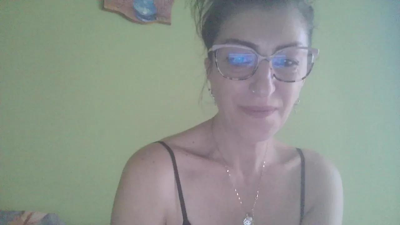 LunaDante7780 on Cam4 