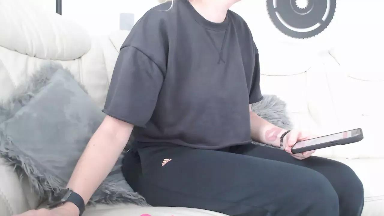 lunaxlia on Cam4 