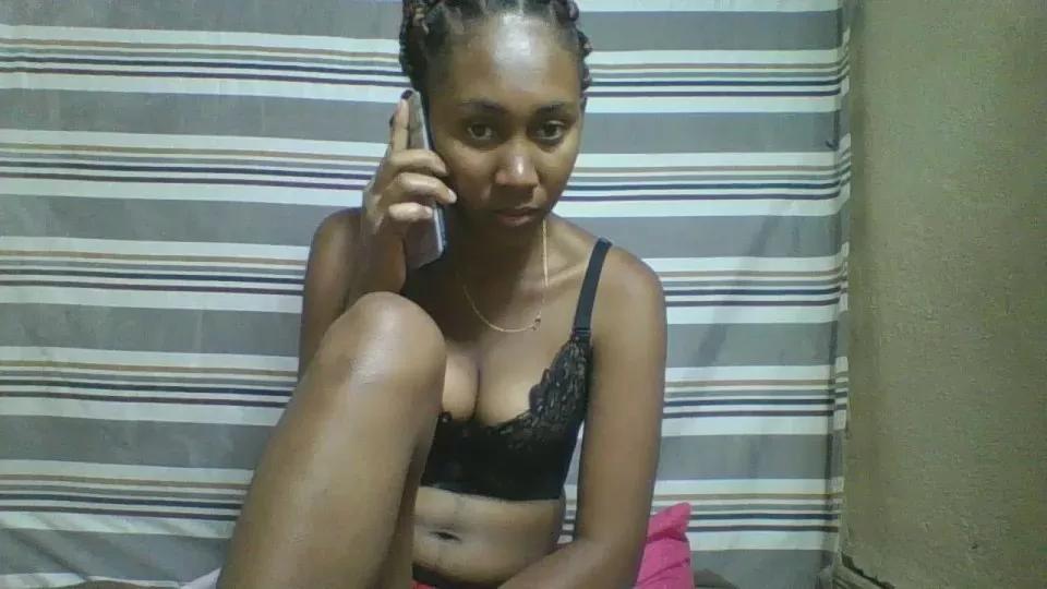 Lundatafit on Cam4 