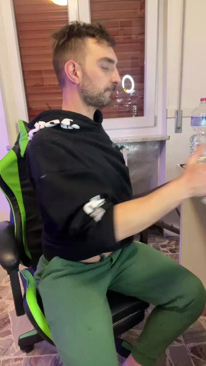 lunghibiondi on Cam4 