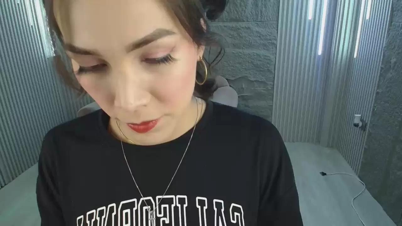 MadameRuiz on Cam4 